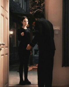 Sau Chia Tay, Bạn Trai Cũ Cưới Em Họ Ba Đời Của Tôi