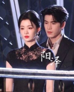 Ngày Cưới Bị Bỏ Rơi, Tôi Gả Cho Người Giàu Nhất