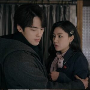 Ly Hôn Để Cứu Bạch Nguyệt Quang, Không Ngờ Mất Trắng Mười Căn Nhà