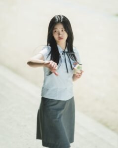 Cô Chủ Nhiệm Vu Tôi Gian Lận, Nhất Quyết Bắt Tôi Mời Phụ Huynh