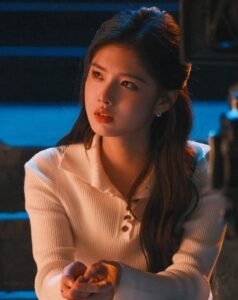 Chỉ Vì Đưa Micro Cho Mẹ Chồng, Tôi Bị Đòi 1,2 Triệu